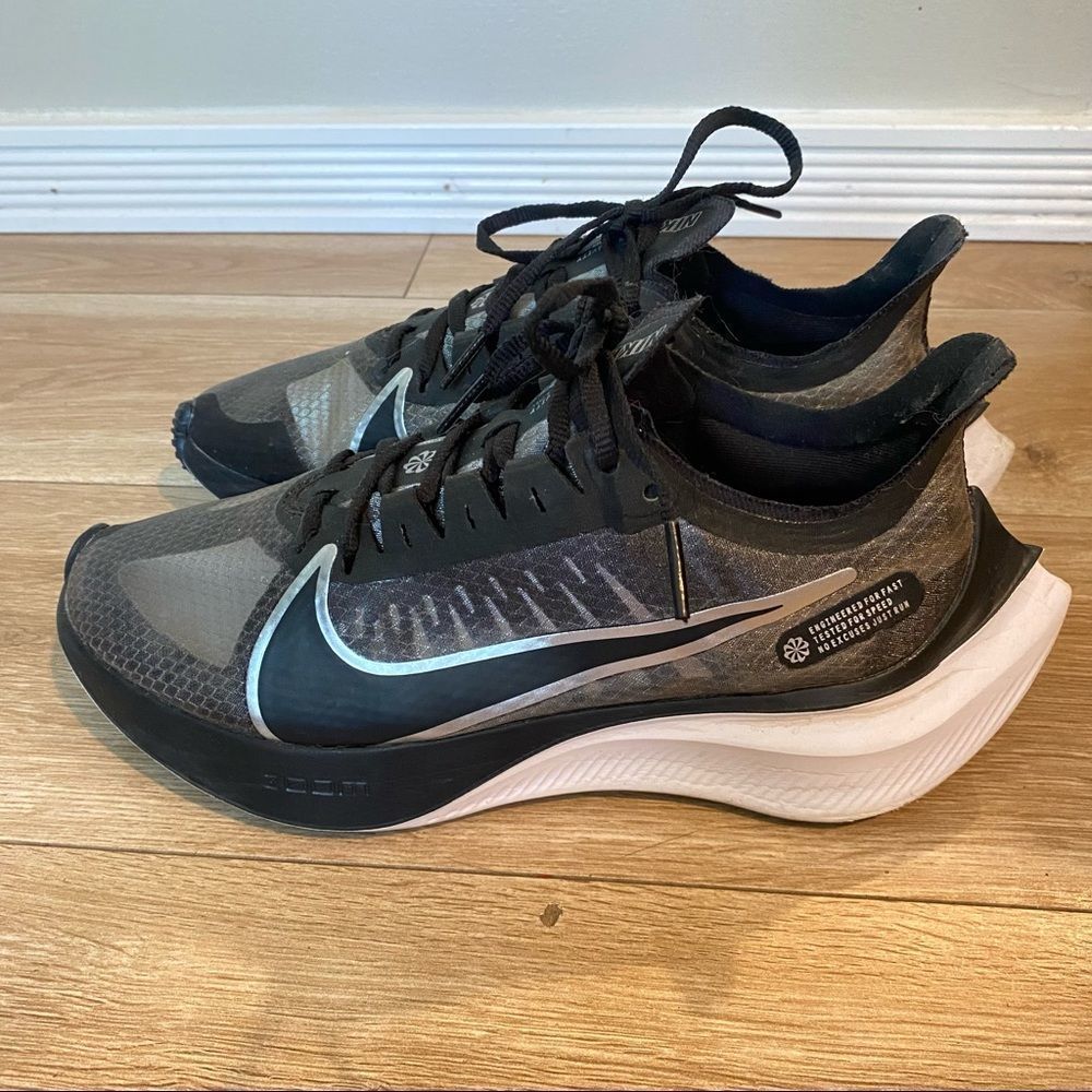 Nike Women's Zoom Gravity Running Shoes Size 7